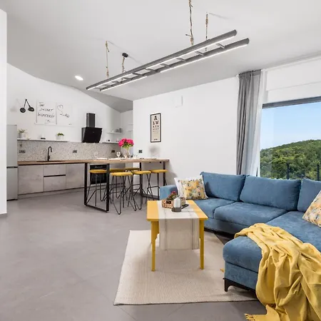 Mantis By Briskva Βίλα Martina