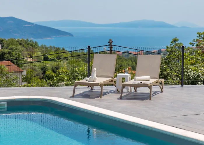 Mantis By Briskva Βίλα Martina