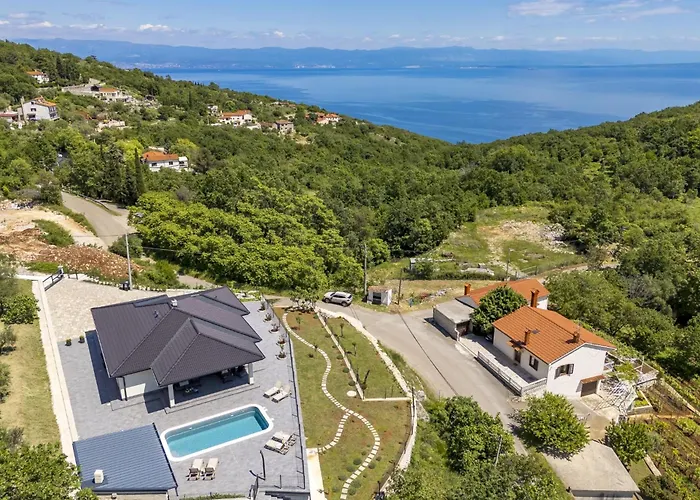 Mantis By Briskva Βίλα