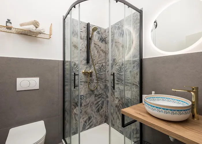 Mantis By Briskva * Martina