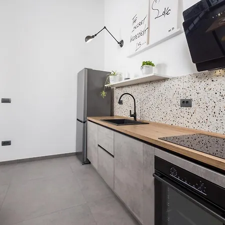 Villa Mantis By Briskva Martina