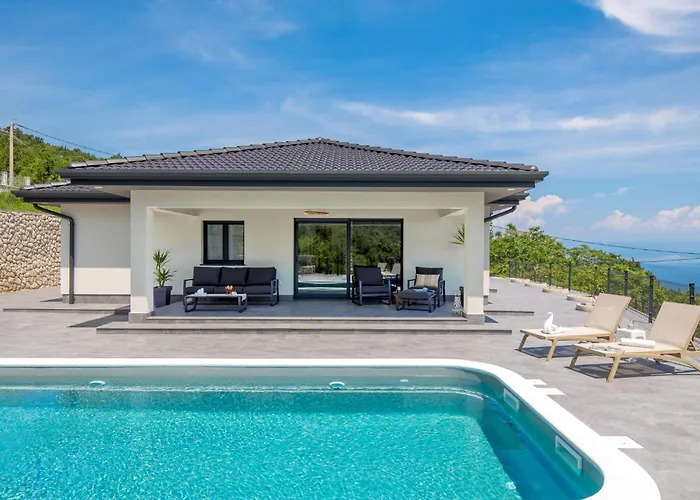 Вилла Mantis By Briskva