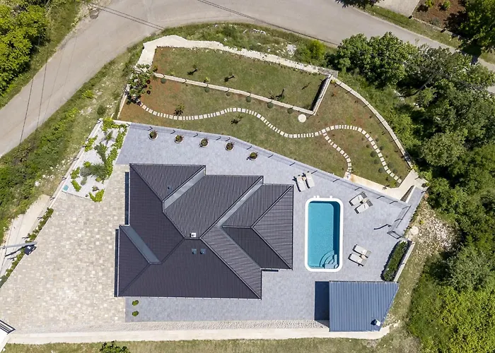 Вилла Mantis By Briskva *